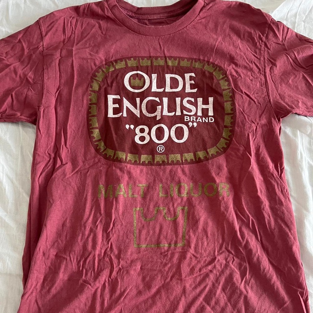 graphic tee